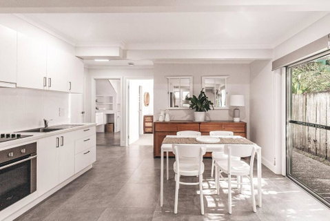 BAY PROPERTIES . Summer Salt On Main - Accommodation QLD 0