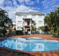 Earls Court Motel  Apartments - Accommodation QLD