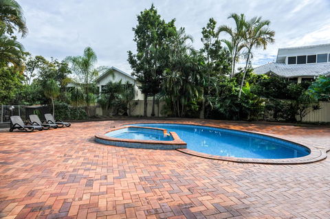 Southport Motel & Apartments - Accommodation QLD 8