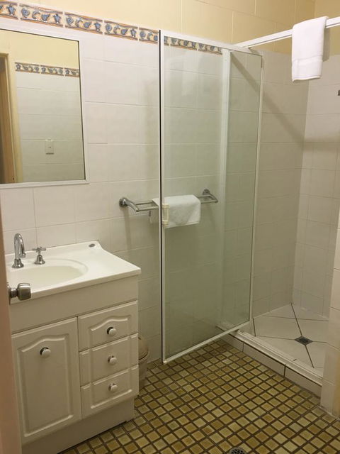 Whitsunday Waterfront Apartments - Accommodation QLD 29
