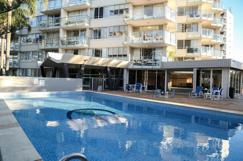 Pacific Regis Beachfront Holiday Apartments - Accommodation QLD 9