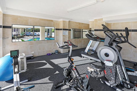 Pacific Regis Beachfront Holiday Apartments - Accommodation QLD 8