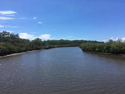 Absolute Waterfront - Accommodation QLD 22