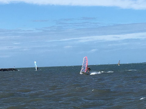 Absolute Waterfront - Accommodation QLD 29