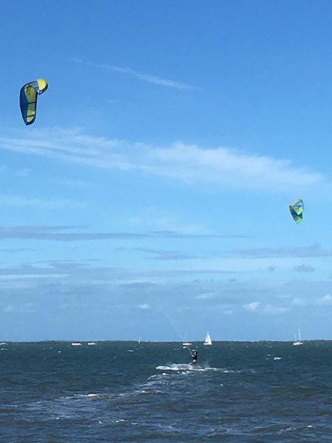 Absolute Waterfront - Accommodation QLD 27