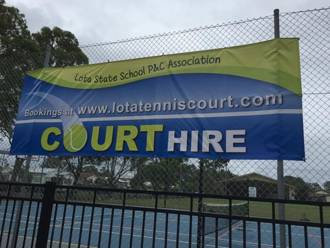 Absolute Waterfront - Accommodation QLD 32