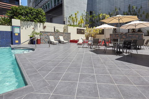 West End Central Apartments - Accommodation QLD 4