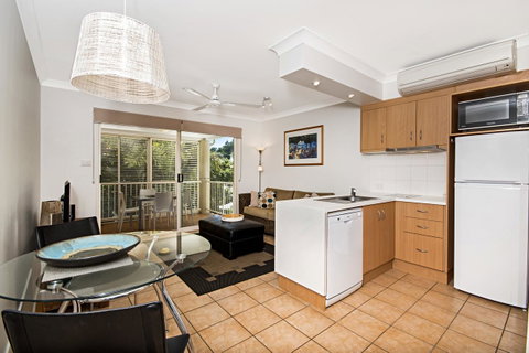 Port Douglas Apartments - Adults Only Oasis - Accommodation QLD 37