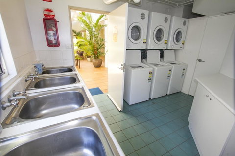 Port Douglas Apartments - Adults Only Oasis - Accommodation QLD 35