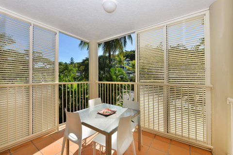 Port Douglas Apartments - Adults Only Oasis - Accommodation QLD 6