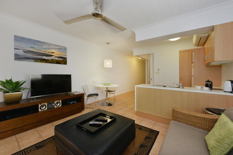 Port Douglas Apartments - Adults Only Oasis - Accommodation QLD 23