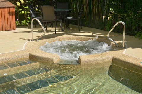 Port Douglas Apartments - Adults Only Oasis - Accommodation QLD 17