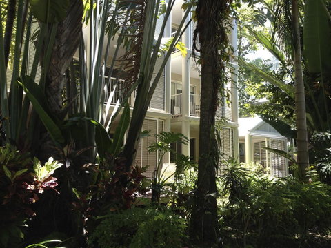Port Douglas Apartments - Adults Only Oasis - Accommodation QLD 40