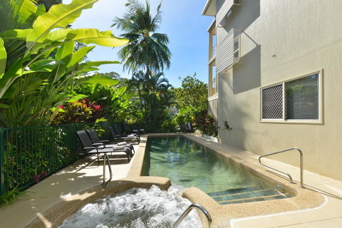 Port Douglas Apartments - Adults Only Oasis - Accommodation QLD 22
