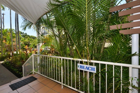 Port Douglas Apartments - Adults Only Oasis - Accommodation QLD 26
