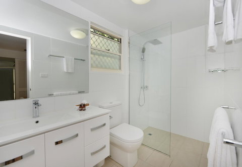 Port Douglas Apartments - Adults Only Oasis - Accommodation QLD 32