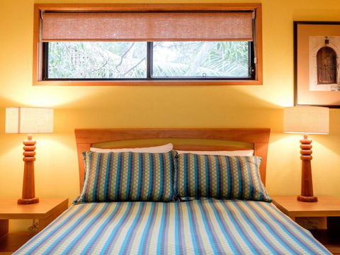 Five Bimba (Tractor House) - Accommodation QLD 13