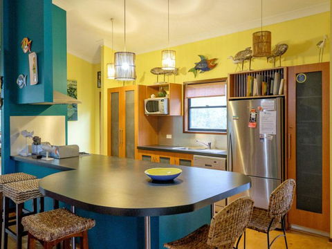 Five Bimba (Tractor House) - Accommodation QLD 4