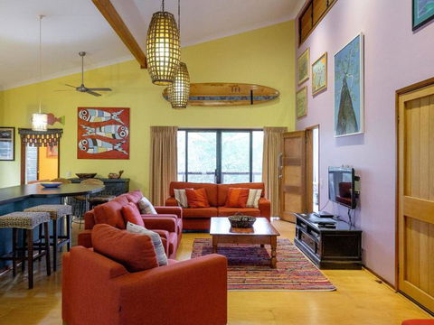 Five Bimba (Tractor House) - Accommodation QLD 2
