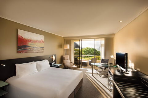 Hilton Cairns - Accommodation QLD 9