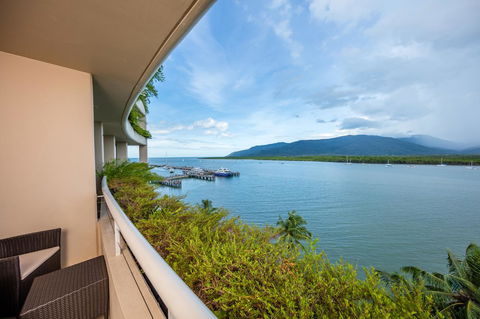 Hilton Cairns - Accommodation QLD 5