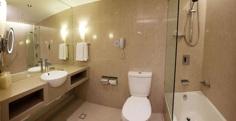 Hilton Cairns - Accommodation QLD 28