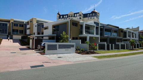 The Residences@Hillside - Accommodation QLD 1