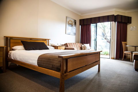 Eastgate On The Range Motel - Accommodation QLD 5