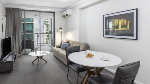 Apartments @ 212 Margaret - Accommodation QLD 7