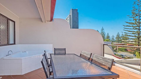 Burleigh On The Beach - Accommodation QLD 27