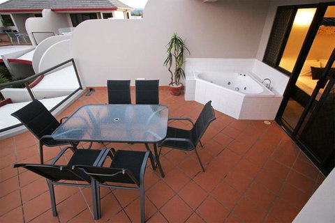 Burleigh On The Beach - Accommodation QLD 30