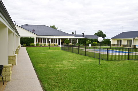 Roma Explorers Inn - Accommodation QLD 7