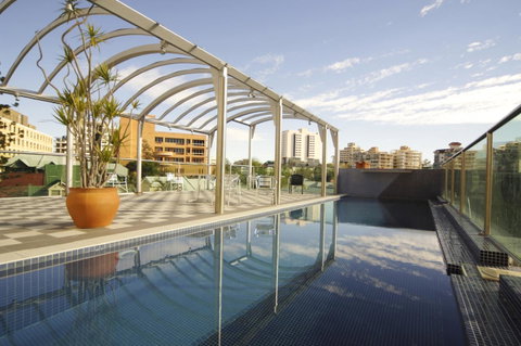 Astor Metropole Hotel - Accommodation QLD 2