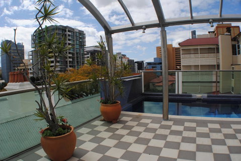 Astor Metropole Hotel - Accommodation QLD 4