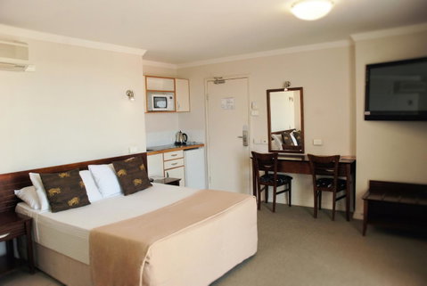 Astor Metropole Hotel - Accommodation QLD 14