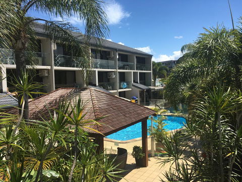 Burleigh Palms Holiday Apartments - Accommodation QLD 0