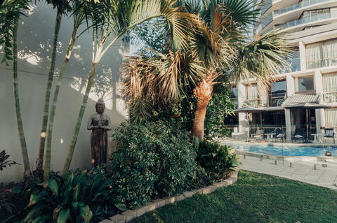 Burleigh Palms Holiday Apartments - Accommodation QLD 37