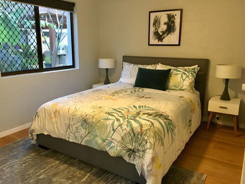 Burleigh Palms Holiday Apartments - Accommodation QLD 5