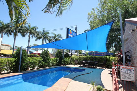 Midlander Motor Inn - Accommodation QLD 3