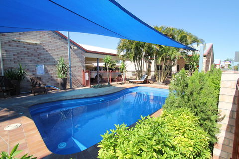 Midlander Motor Inn - Accommodation QLD 2