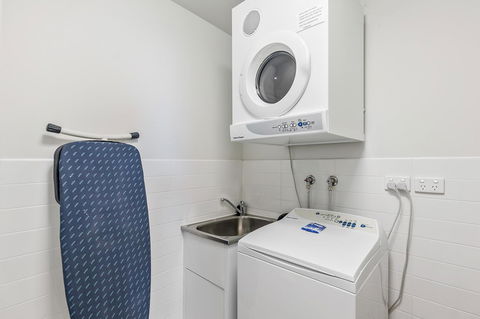Akama Resort - Accommodation QLD 3