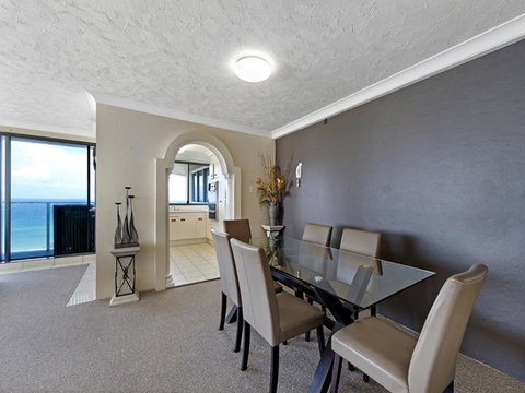 Surf 150 - Accommodation QLD 10