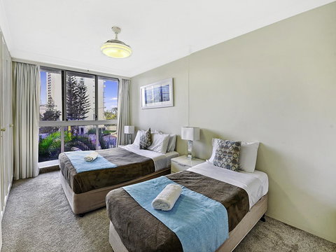 Surf 150 - Accommodation QLD 42