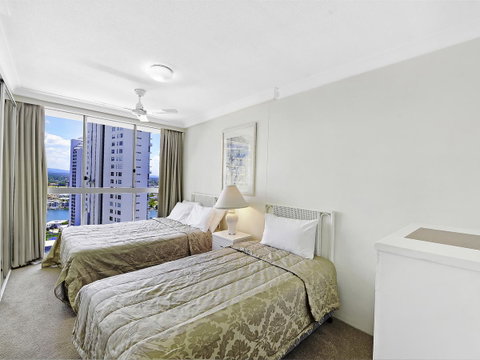 Surf 150 - Accommodation QLD 17