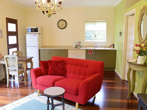Apple Tree Cottage Montville - Accommodation QLD 16