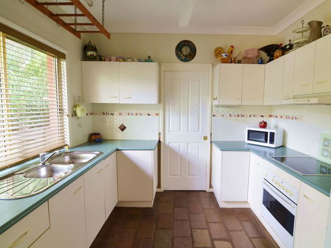 Apple Tree Cottage Montville - Accommodation QLD 6