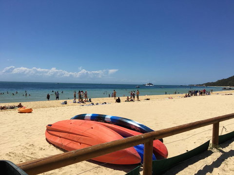 Beachfront Holiday Apartment To Rent For Short And Long Stays - Accommodation QLD 38