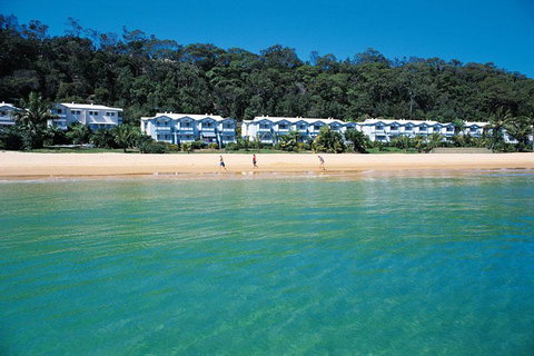 Beachfront Holiday Apartment To Rent For Short And Long Stays - Accommodation QLD 34