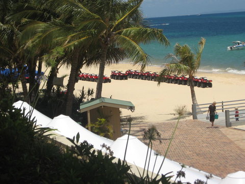 Beachfront Holiday Apartment To Rent For Short And Long Stays - Accommodation QLD 23