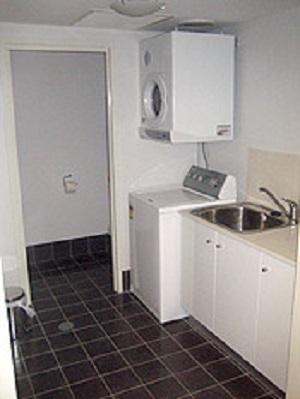 Beachfront Holiday Apartment To Rent For Short And Long Stays - Accommodation QLD 10